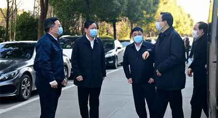 省委常委、苏州市委书记蓝绍敏来到郑州潘云高档礼品定制有限公司调研